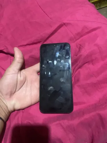 Vendendo celular por 500 reais