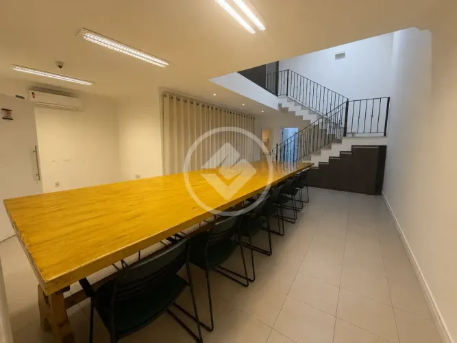 CASA COMERCIAL 4 SALAS 2 VAGAS DE GARAGEM GOIABEIRAS MOBILIADA 400M2 R$12.000,00 codigo: 3