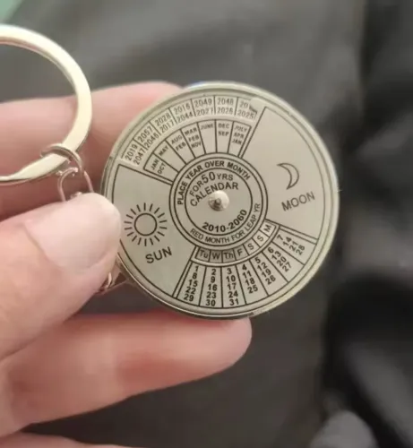 Chaveiro Calendário 50 Anos Perpetuo