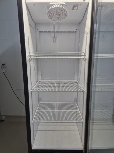 Refrigerador Expositor Gelopar GCVR-45 PR
