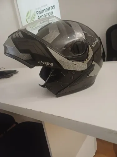 VouT Capacete Articulado 60