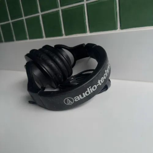 fone de ouvido profissional audio-technica ATH-M20x 