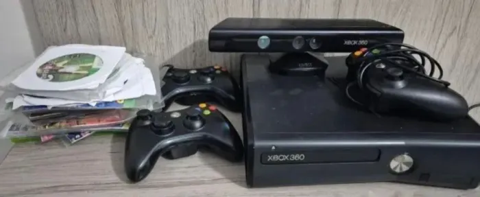 Xbox 360 Slim Desbloqueado C/ Kinect e Jogos