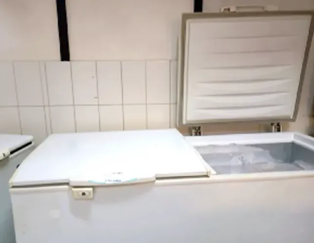 [DESCONTÃO] FREEZER Horizontal Metalfrio, 417 Litros - 3x R$400 no cartão de crédit