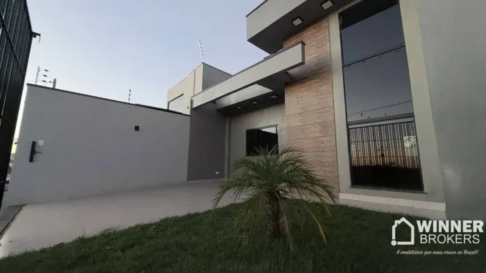 Casa com 2 dormitórios à venda, 55 m² por R$ 320.000,00 - Jardim Centro Cívico - Sarandi/P