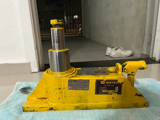 Macaco hidráulico 