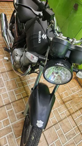 SUZUKI EN125 YES