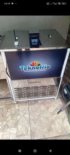 Máquina de fazer gelo de sabor