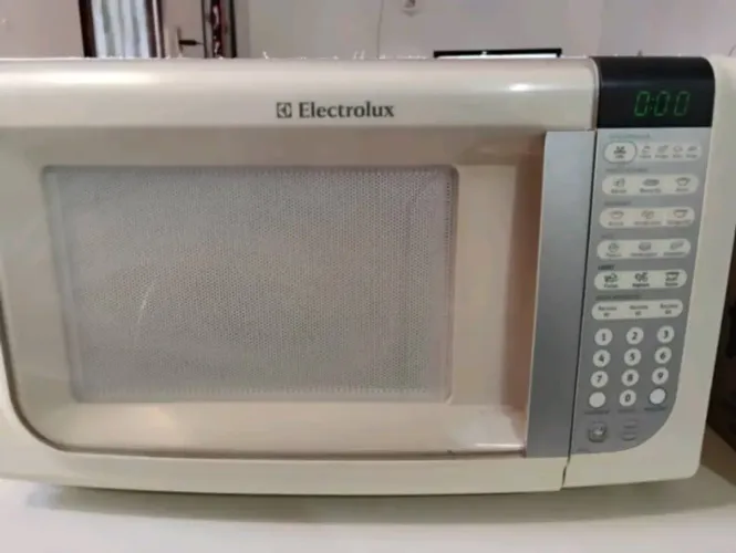 Microondas 31 litros 220v