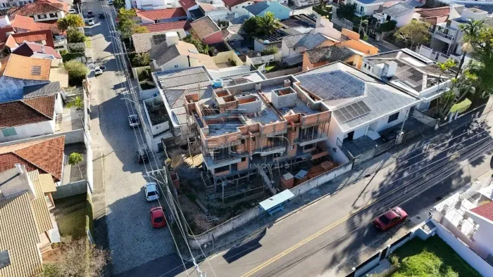 Sobrado geminado na planta no Bom Abrigo