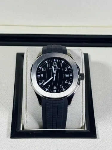 Relógio Patek PHILIPPE aquanaut preto