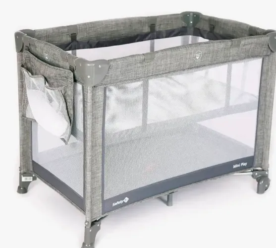 Berço Portátil Safety 1st + colchao impermeável  D18 que comprei a parte ideal  ate 2 anos