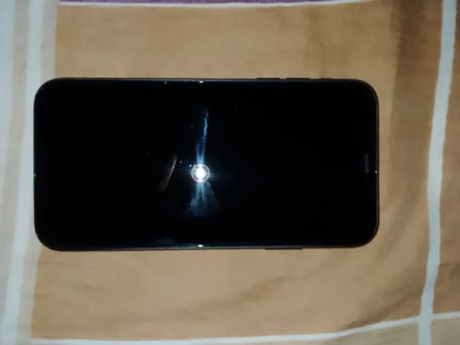 Vendo IPhone 11 128 GB, 1000 reais 
