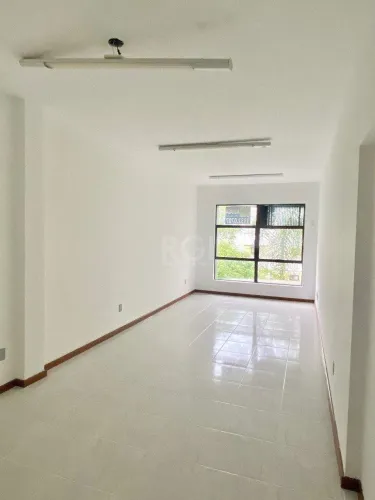 Conjunto/Sala para Venda - 0m², 0 dormitórios, Petrópolis
