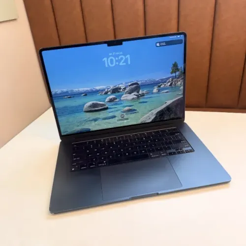 MacBook Air M3 (15 polegadas) 16 GB / 512 GB