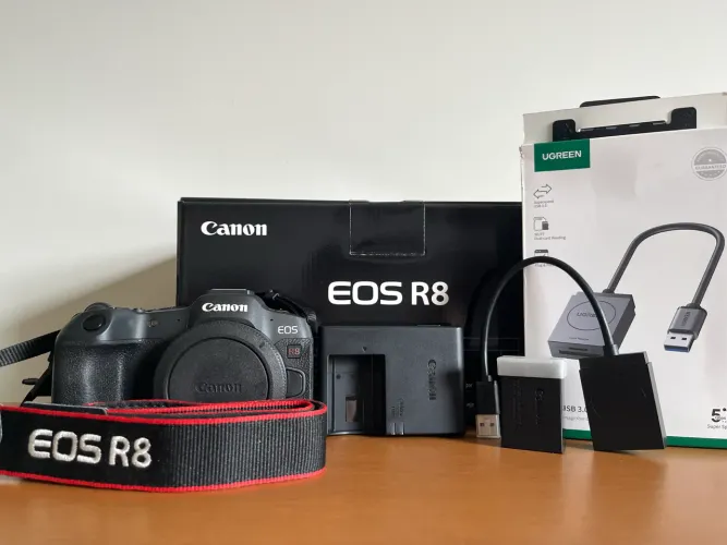 Canon R8 (corpo)