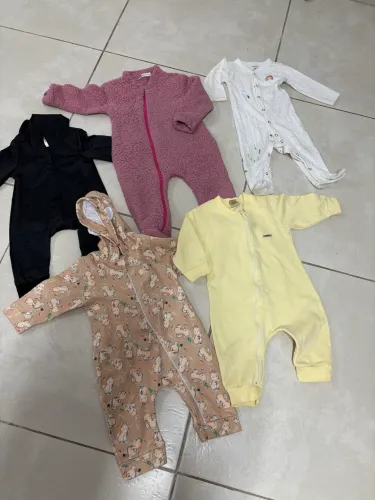 Roupa para bebê  LOTE 12 meses 