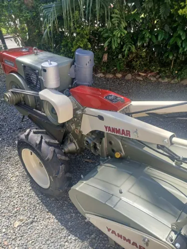 Micro trator yanmar
