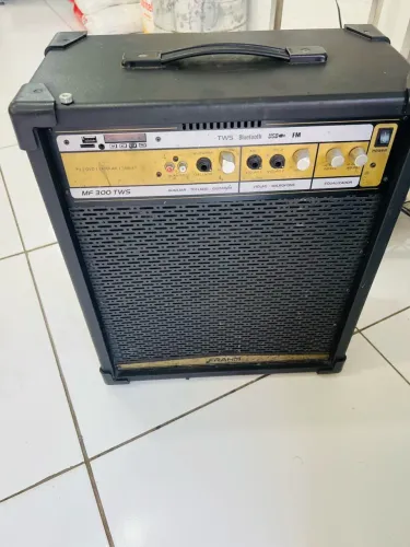 Caixa amplificada