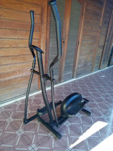 Aparelho Elíptico Podiumfit Simulador de caminhada step 650 a vista ou 12 x de 65 no cartã