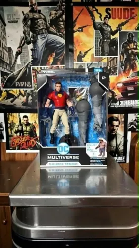 Action Figure Peacemaker Sem Máscara Mcfarlane 18cm