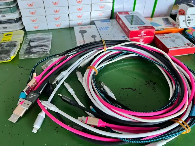 Vendo acessórios para celular preço de atacado 