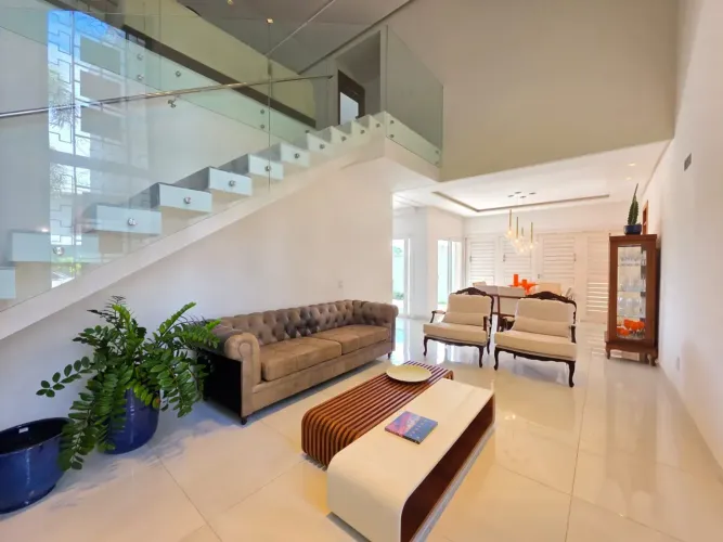 Casa com 4 suites + Escritório no condominio Vila Dos Lagos em Ponta Negra