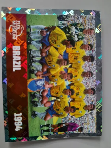 Vendo figurinha Brasil seleção perfilados Brilhante 15 e Casimiro 10 