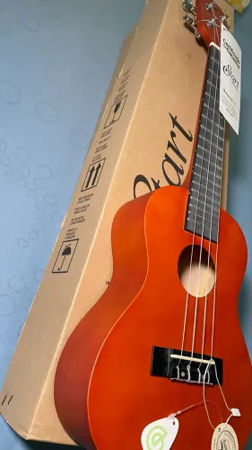 Ukulele Concert Giannini Guk23 Ws Com Afinador, Capa e Palhetas