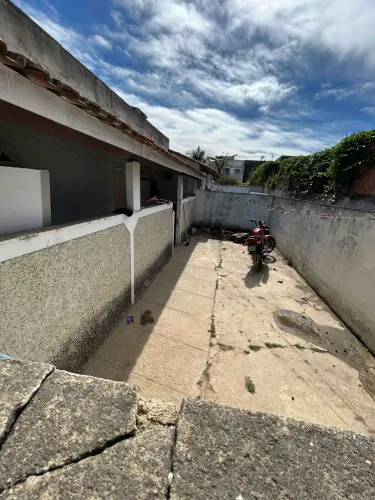 Terreno com Duas Casas Independentes à Venda no Parque Penha Ideal para Morar e Investir