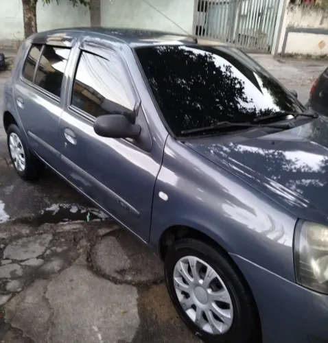 Renault Clio Hi-flex 1.0 16V 5P 2011
