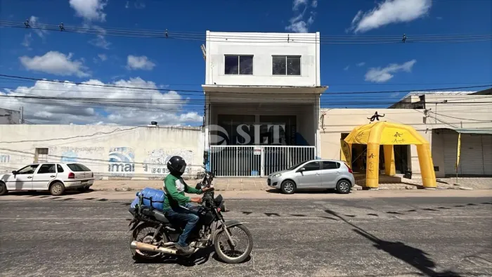 S8006 - PRÉDIO COMERCIAL PARA LOCAÇÃO, CENTRO DA CIDADE DE ASSÚ/RN.