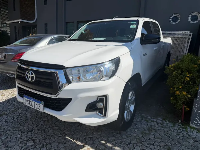 Toyota Hilux CD SR 4X4 2.8 TDI Diesel Aut. 2020