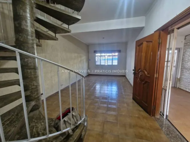 Casa para venda em São Judas com 5 quartos, 1 suíte, 2 vagas, a duas quadras Estação Metrô