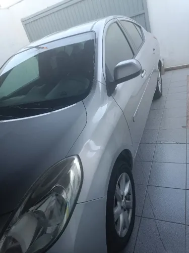 Nissan Versa SL 1.6 16V Flex Fuel 4P Mec. 2014