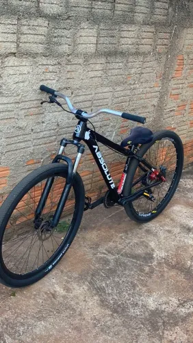 Vende-se bicicleta absolute aro 29 em perfeito estado