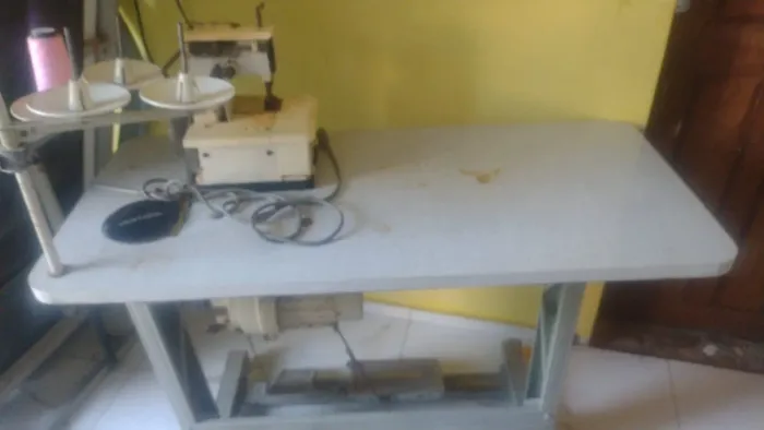 Máquina de costura