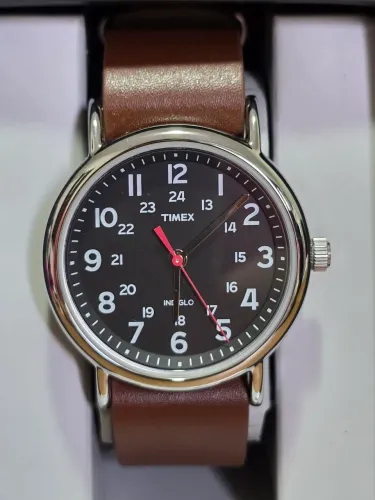 Relógio Timex Weekender 38 mm Pulseira de Couro