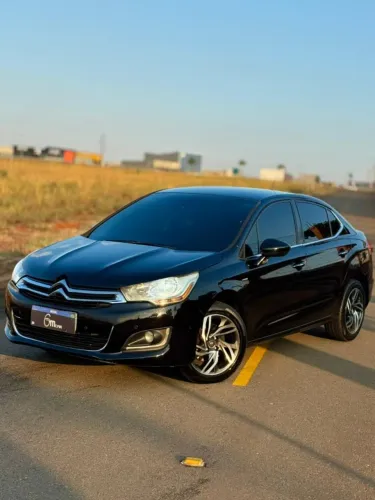 Citroen C4 Lounge Exclusive 1.6 Turbo 4P Aut. 2014