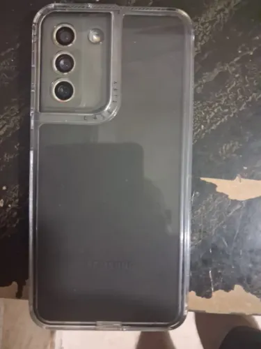 Vendo ou troco Samsung s21 fe 128 gb funcionando perfeitamente e todo original