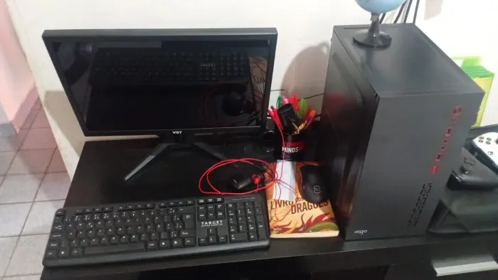 Computador completo para estudos
