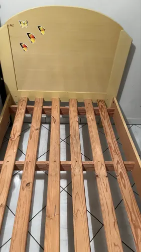 Cama de solteiro