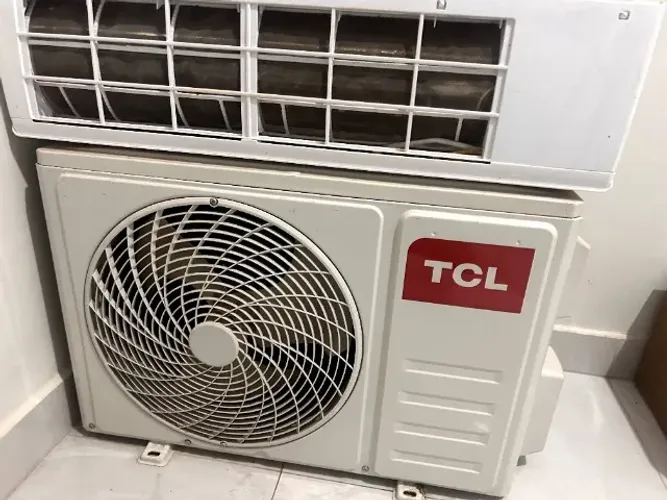 Ar Condicionado 9000 BTUs Split Hi Wall Inverter TCL 220V