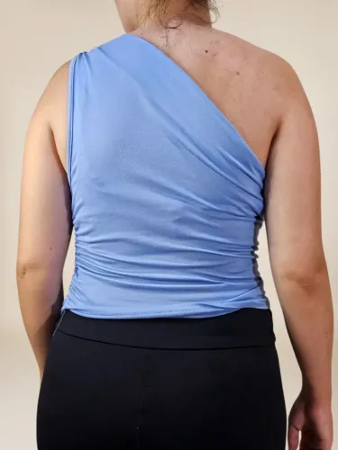 Blusa assimétrica azul tam m
