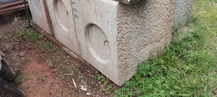 Caixa de inspeção esgoto torre 