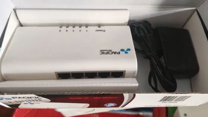 Switch 10/100 ethernet pacific network rede de comunicação 