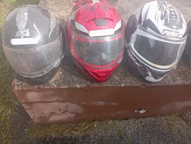 6 capacetes desapego contendo 1 infantil