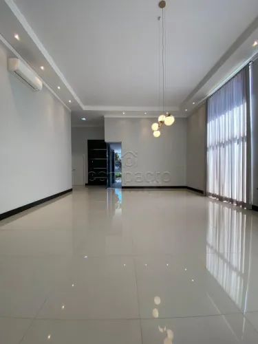 Casa em Condomínio Fechado com 4 Quartos | 2 Vagas | Bairro Damha V | Lazer Completo