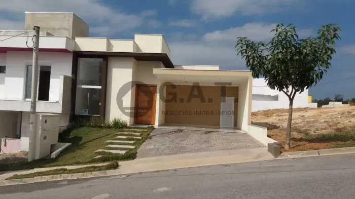 Casa em condomínio no Ibiti Reserva, Sorocaba-SP: 3 quartos, 3 suítes, 2 salas, 1 banheiro
