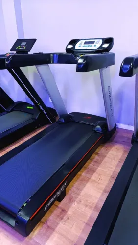 Esteira profissional embreex 800AL-1